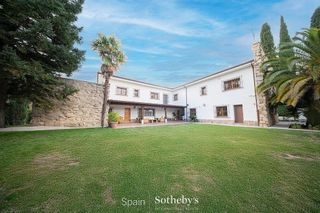 Chalet en alquiler en La Florida - El Plantío en Madrid