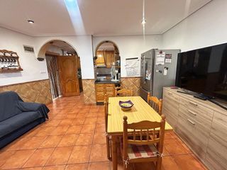 Chalet en venta en Peña de las Águilas en Elche