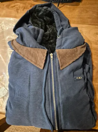 Chaqueta entretiempo azul y marrón