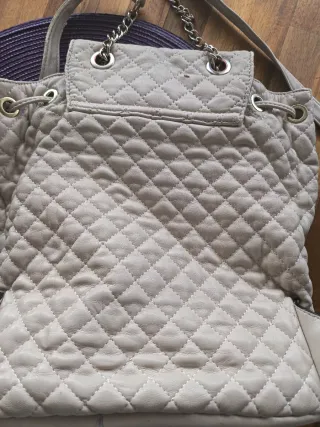 Mochila Guess Beige Acolchada