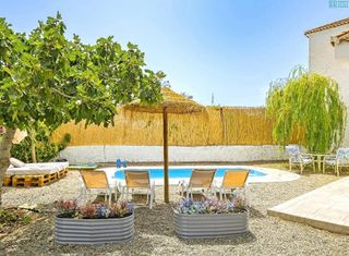 Chalet en alquiler en Cártama