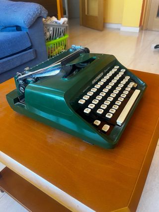 Máquina de escribir Remington Concord