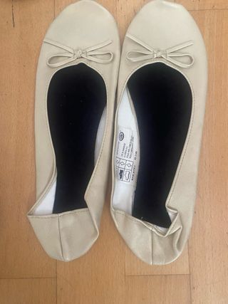 Bailarinas plegables beige y blancas Varias tallas