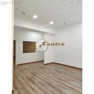 Local comercial en alquiler en Feria en Albacete