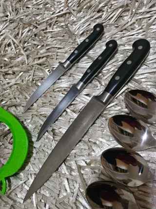Conjunto de Talheres e Facas