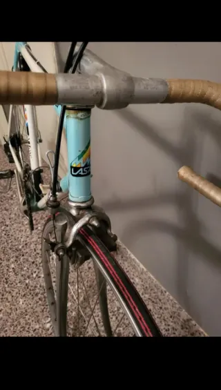 Bicicleta clásica de carretera mm Lasa bidasoa