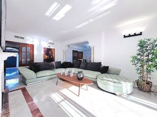 Chalet en alquiler en Elviria en Marbella