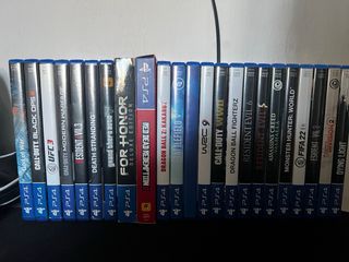 PS4 Pro + 22 Juegos - negociables