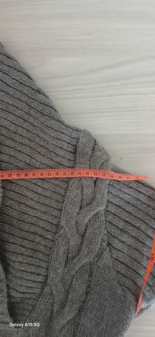 Smanicato in lana lavorato