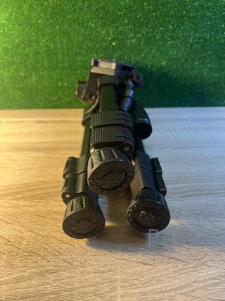 Nivel Laser Autonivelante con Tripode HYCHIKA