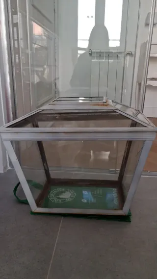 Urna de Votación Vintage