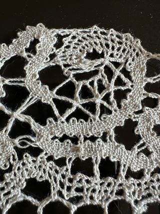 Sottopiattini al tombolo fatti a mano