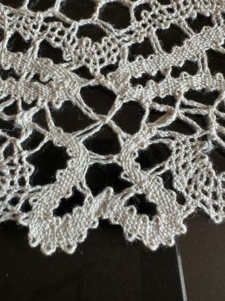 Sottopiattini al tombolo fatti a mano