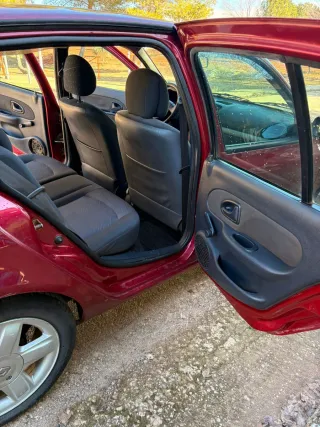 Renault Clio 2002