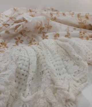 Blusa Vintage Dressing Bordada