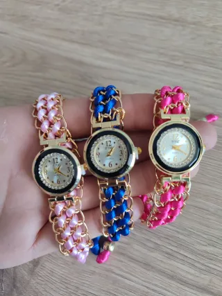 Conjunto de três relógios de senhora