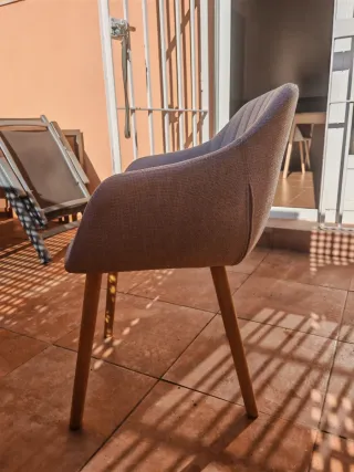 Sillón Jysk tela y madera