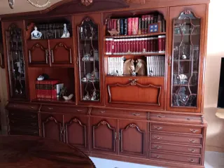Mueble de salón de madera