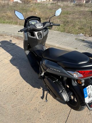 Yamaha nmax 125