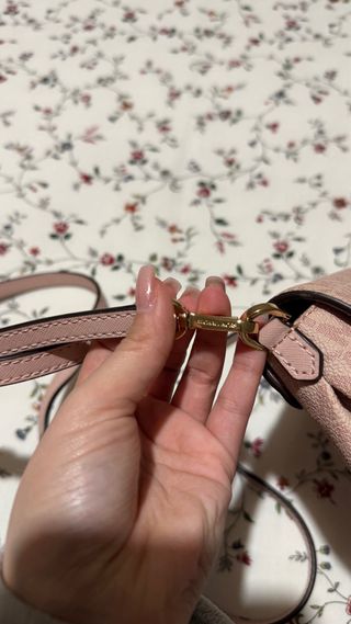 Bolsa Michael Kors bege e rosa
