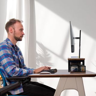 Soporte Monitor 2 Niveles Organizador Cajón