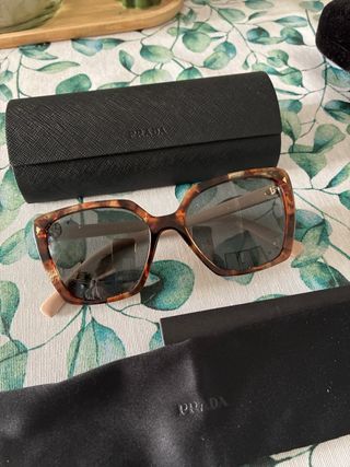 Gafas de sol Prada Tortoise