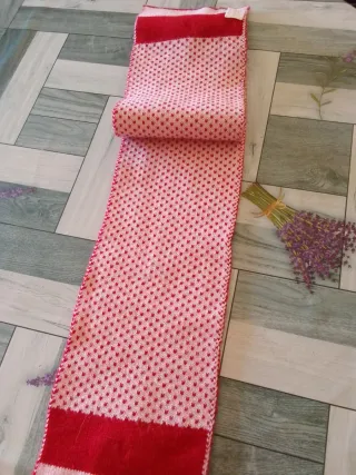 Bufanda de niña con corazones