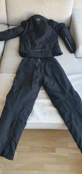 Chaqueta y pantalón Dainese Chrono Lady