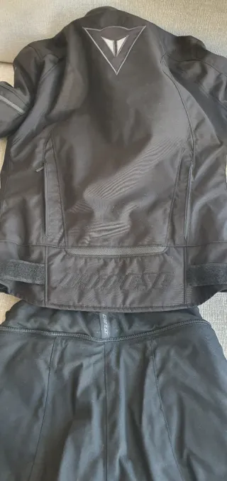 Chaqueta y pantalón Dainese Chrono Lady