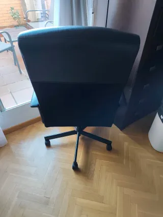 Silla de escritorio negra