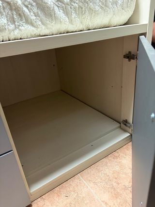 Cama se 90cm. Con armarios y cajones bajo cama