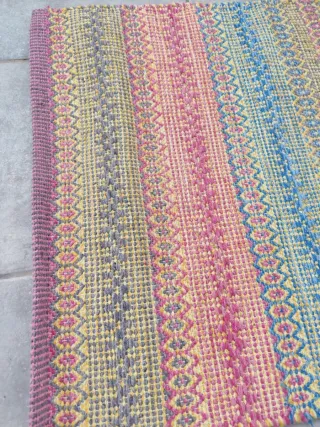 Tappeti a mano con design geometrico