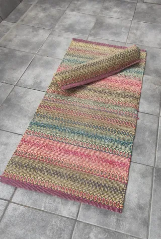 Tappeti a mano con design geometrico