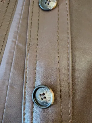 Chaqueta de cuero marrón