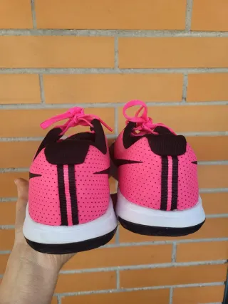Zapatillas Nike Talla 38.5 Negras y Rosas