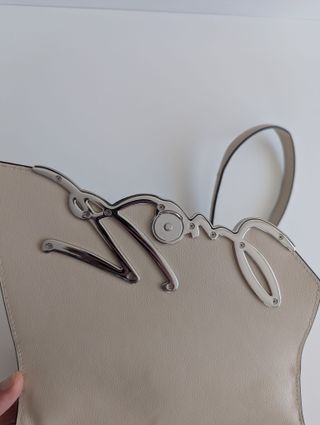 Bolso Karl Lagerfeld Crema Firma Plateada