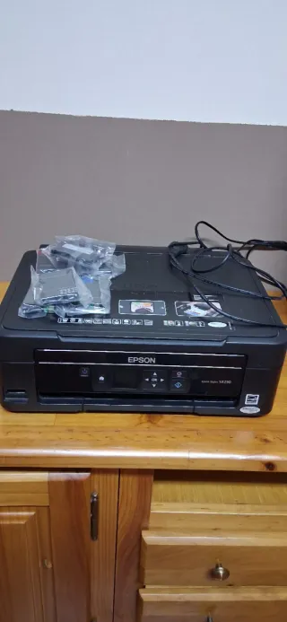 2 Stampanti HP DeskJet 2820e e Epson SX230