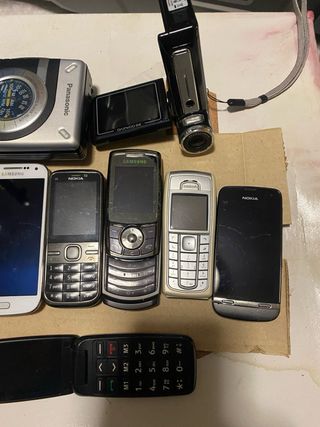 Lotto cellulari Samsung e Nokia da testare