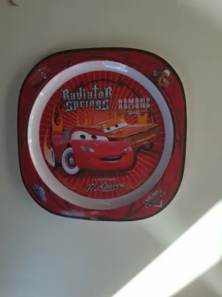 11 Platos infantiles personajes varios