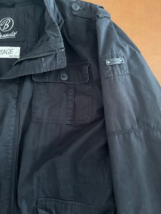 Cazadora de algodón con capucha