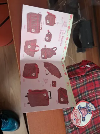 Riñonera infantil Corolle cuadros rojos