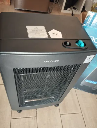 Estufa Gas Cecotec Readywarm 4200W Usada