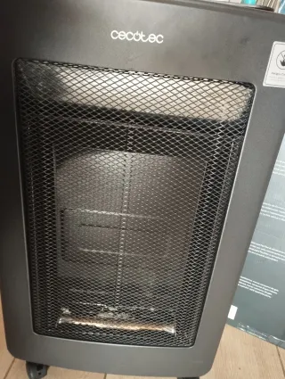 Estufa Gas Cecotec Readywarm 4200W Usada