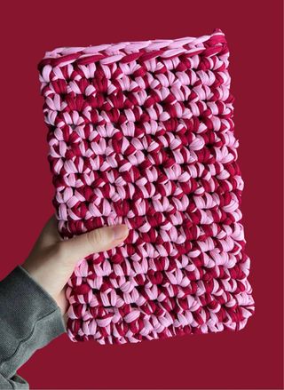 Funda Crochet iPad/Portátil/Kindle Hecha a Mano