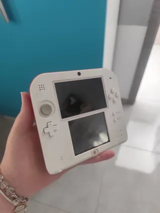Nintendo 2DS Roja y Blanca