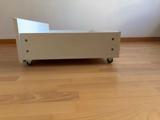 Cajón para cama blanco.