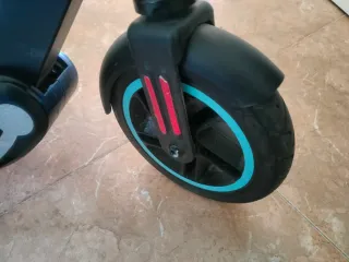 Patinete eléctrico infantil