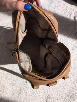 Mochila de cuero marrón