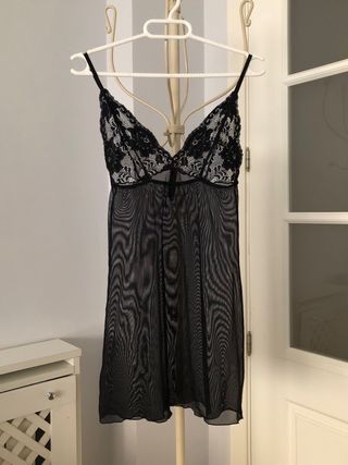 Camiseta lencera encaje negro Talla XS/S