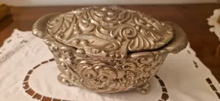 Portagioie antico con carillon